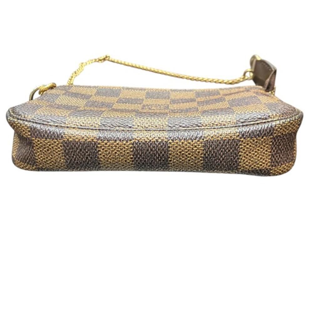 Louis Vuitton Pochette Accessoires