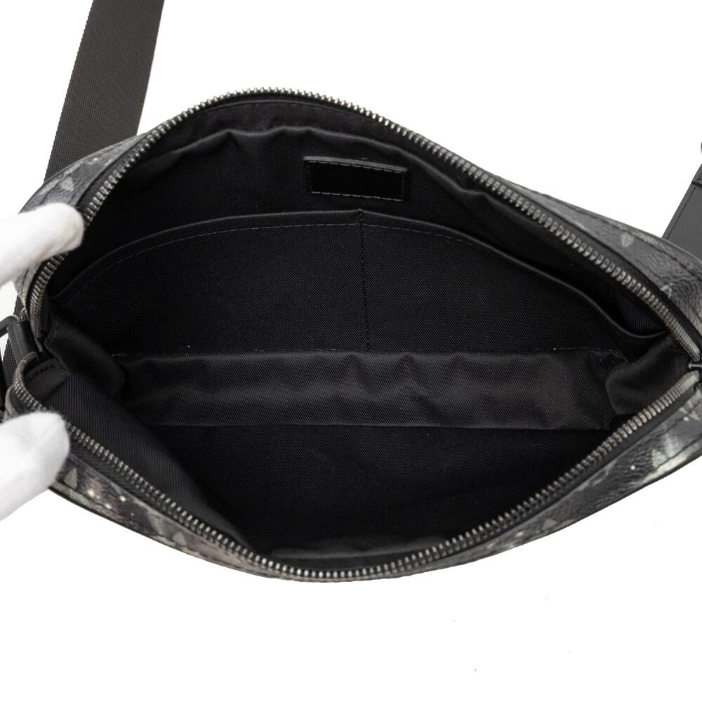 Louis Vuitton Messenger