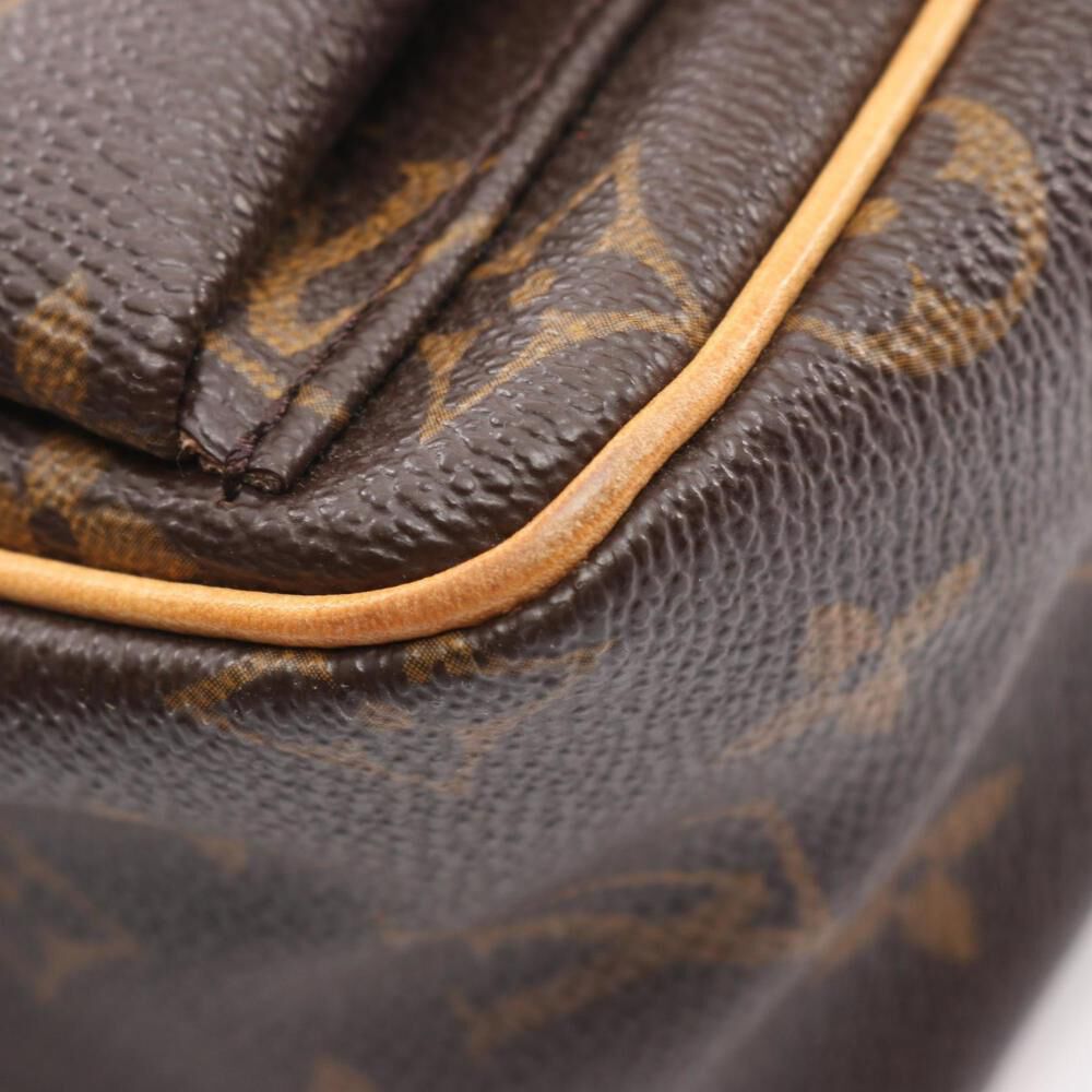 Louis Vuitton Shoulder Bags