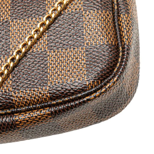 Louis Vuitton Pochette Accessoires