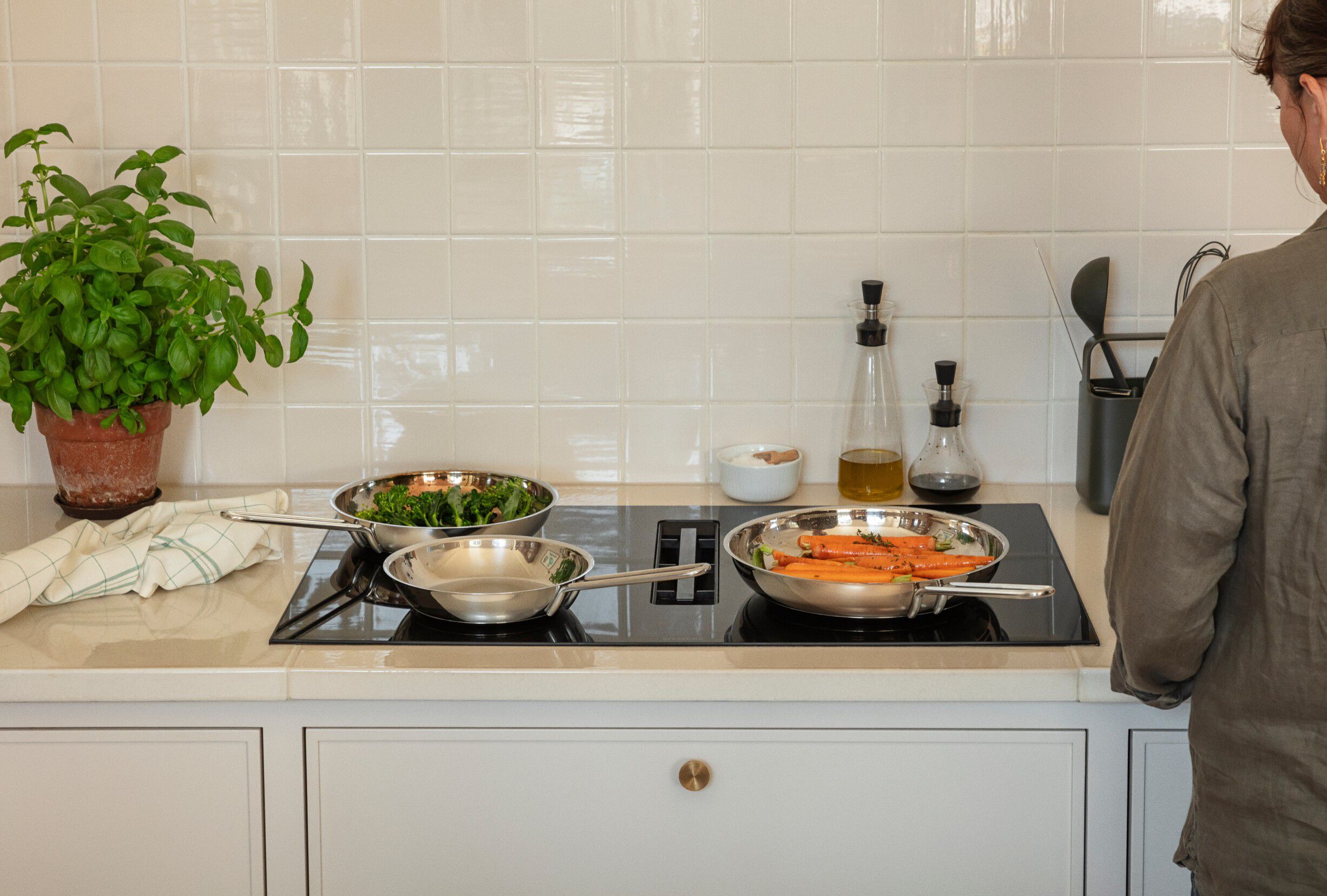 Stainless Steel Stegepande 24 cm steel base