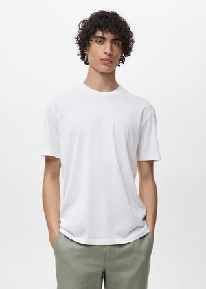 100% cotton slim-fit t-shirt