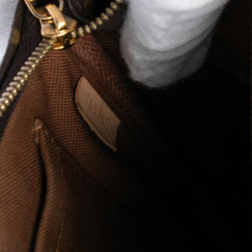 Louis Vuitton Pochette Accessoires