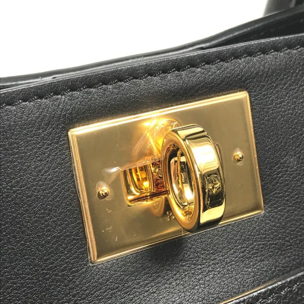 Louis Vuitton On My Side