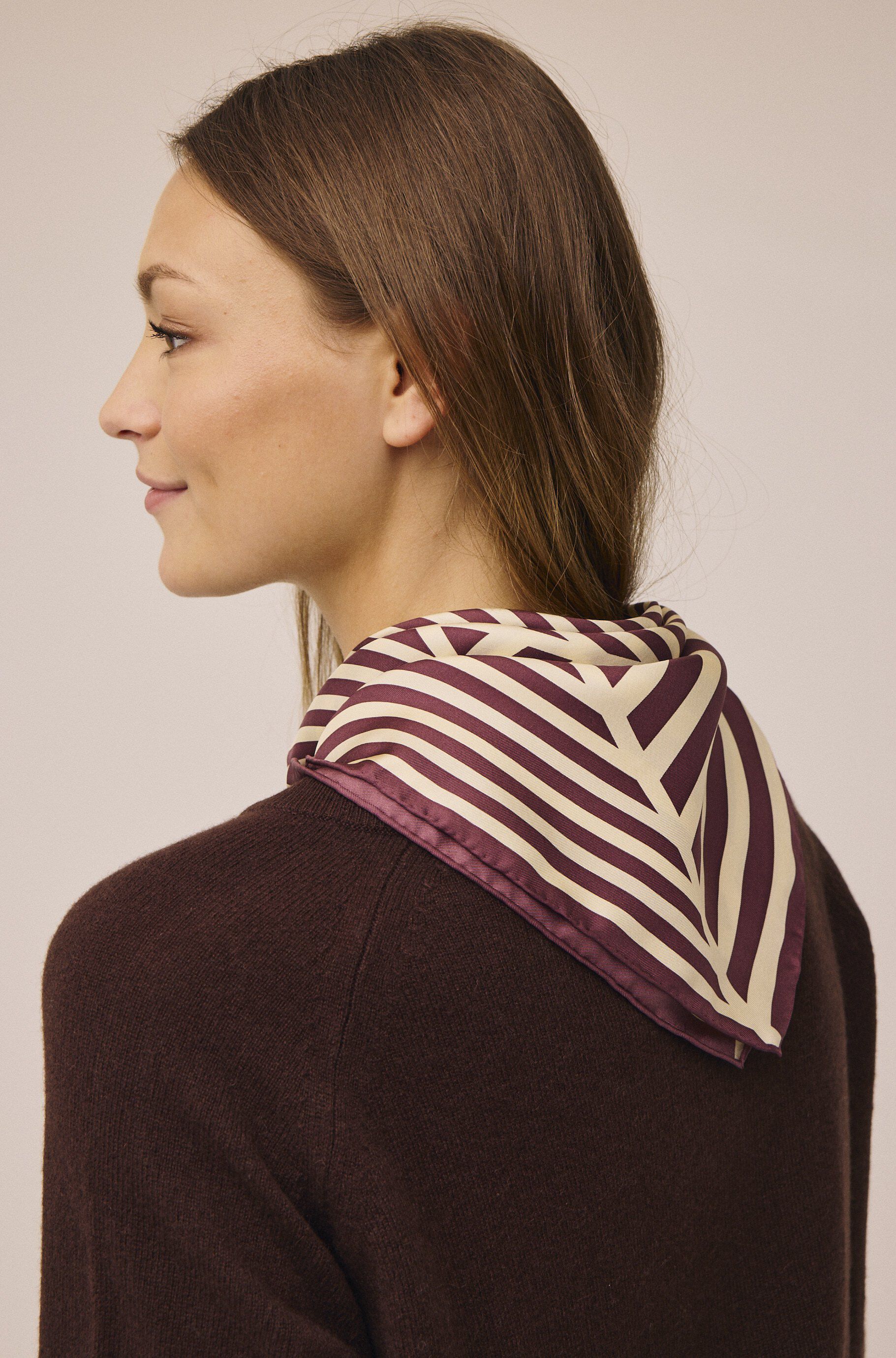 Geometric Scarf 100% Silk - 61x61cm