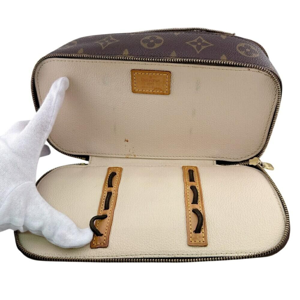 Louis Vuitton Pouch