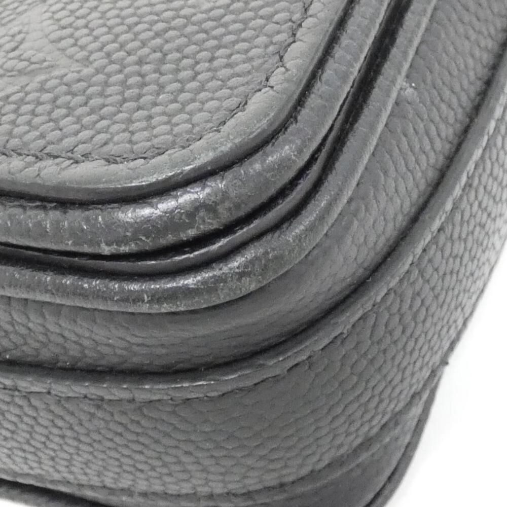 Louis Vuitton Messenger