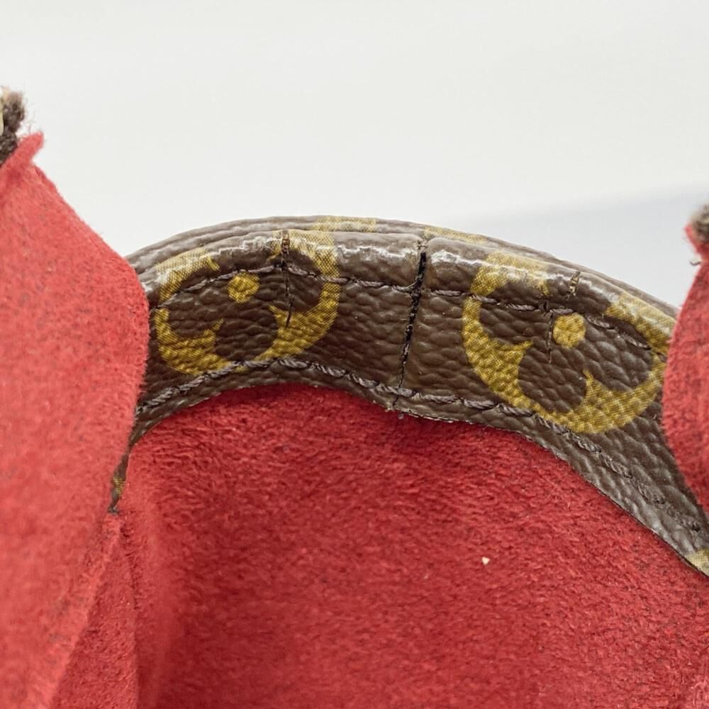 Louis Vuitton Shoulder Bags