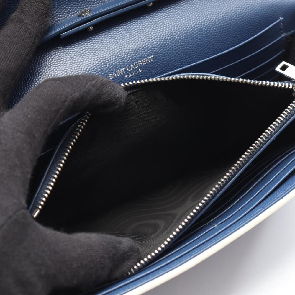 Yves Saint Laurent Shoulder Bag