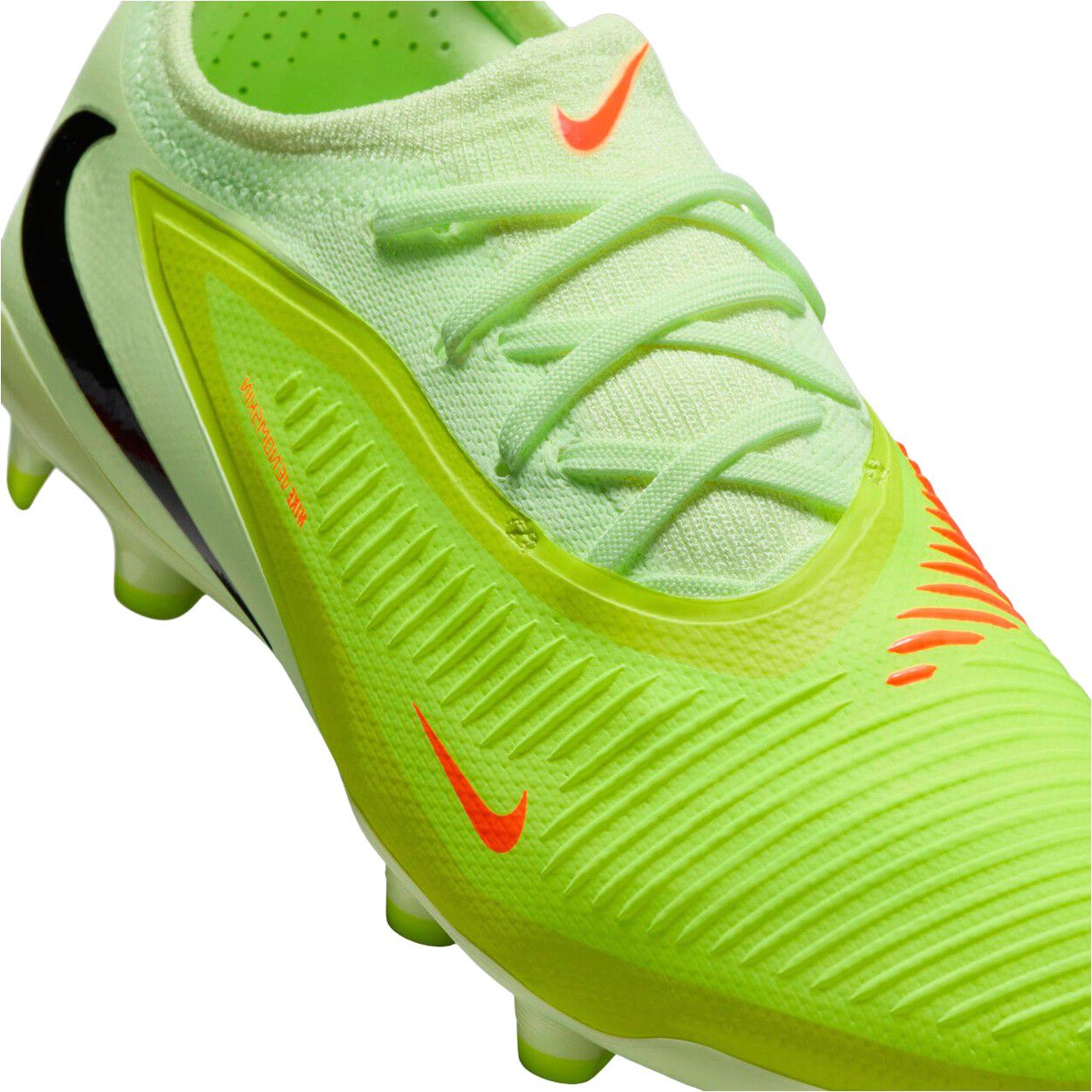 Phantom 6 Pro FG/MG Fodboldst&oslash;vler