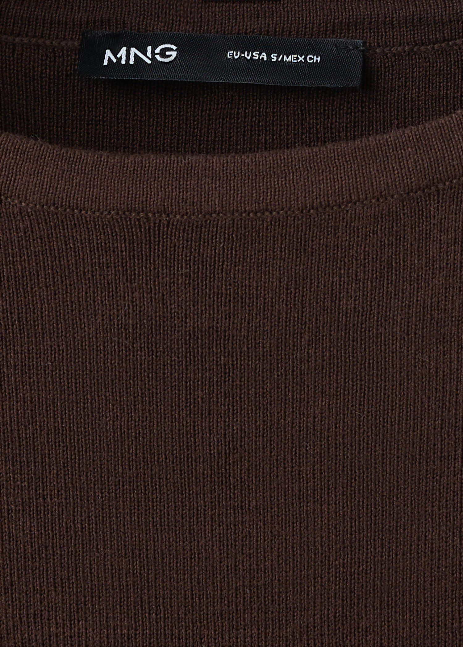 Fine knit boat neck top