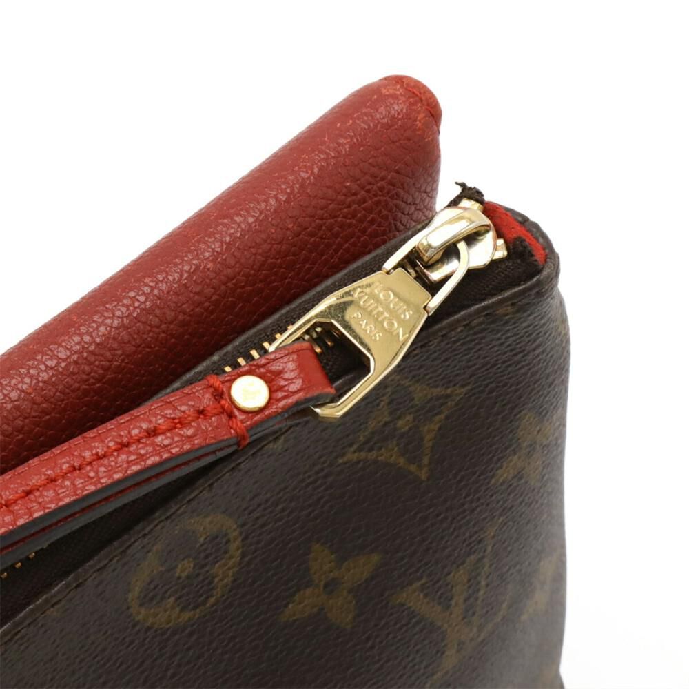 Louis Vuitton Shoulder Bags