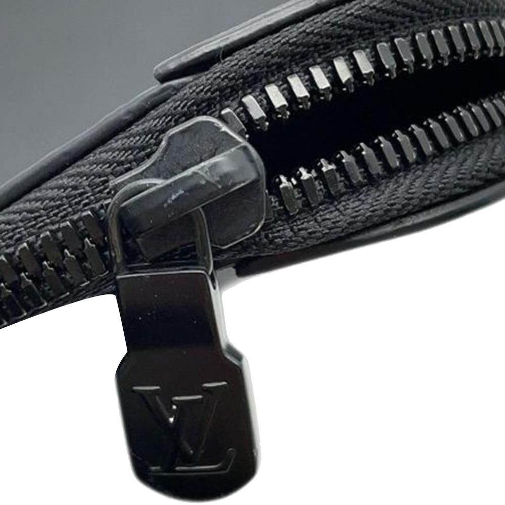 Louis Vuitton Clutch