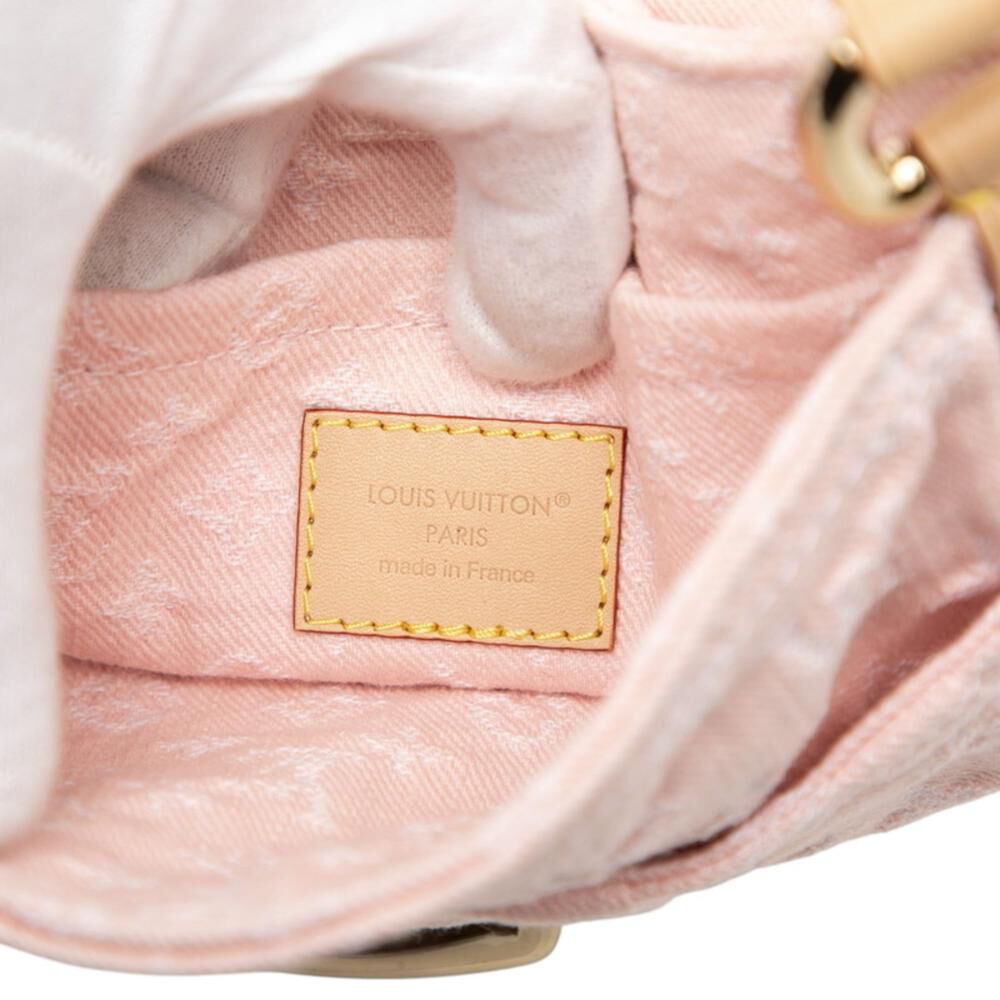 Louis Vuitton Shoulder Bags