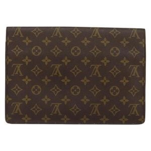 Louis Vuitton Clutch