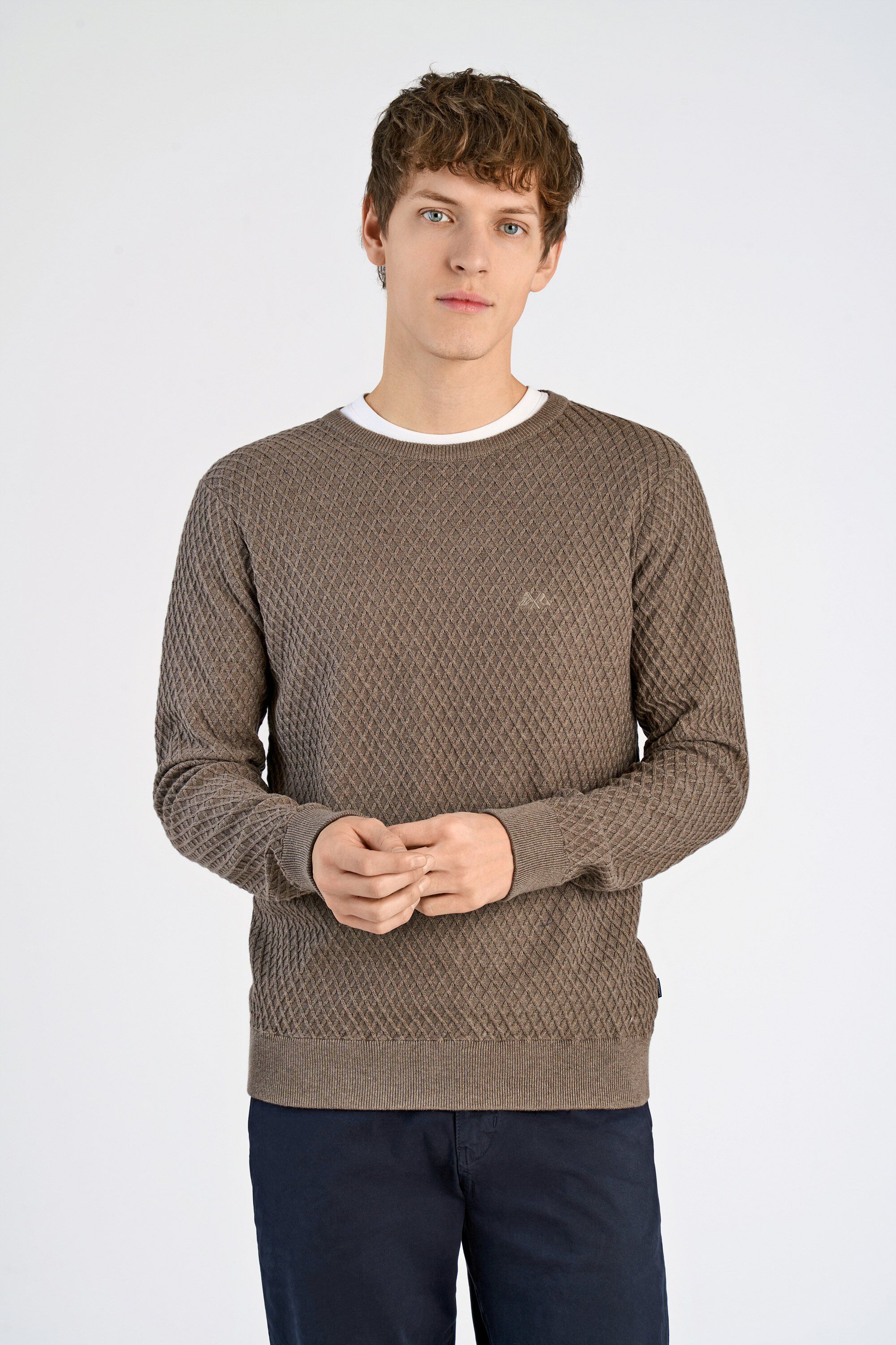 Cable knit jumper