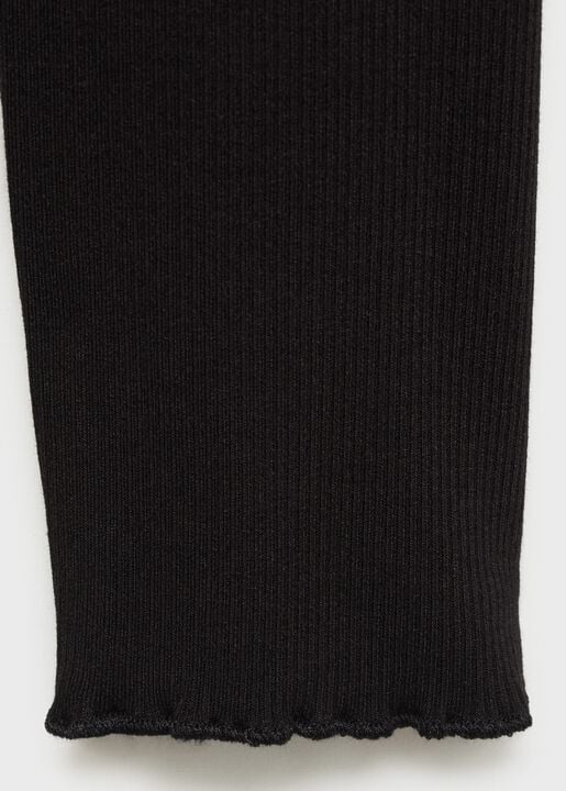 Ribbed t-shirt with scalloped trim