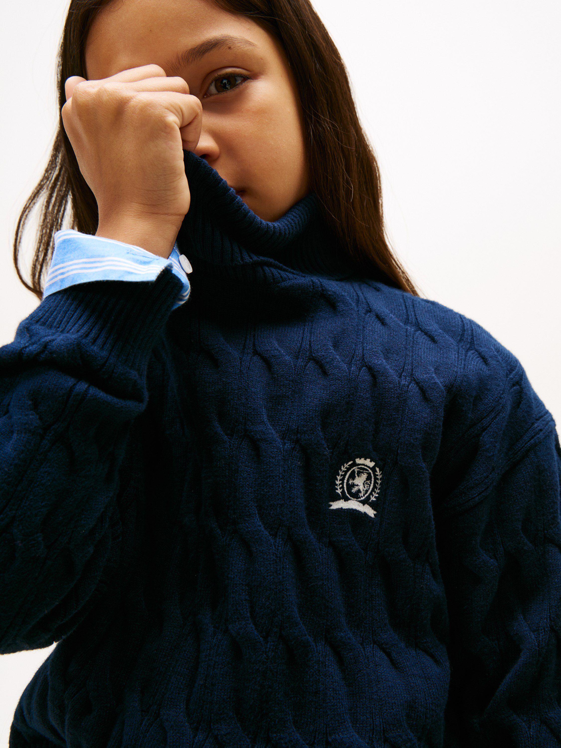 CREST CABLE TURTLE NECK