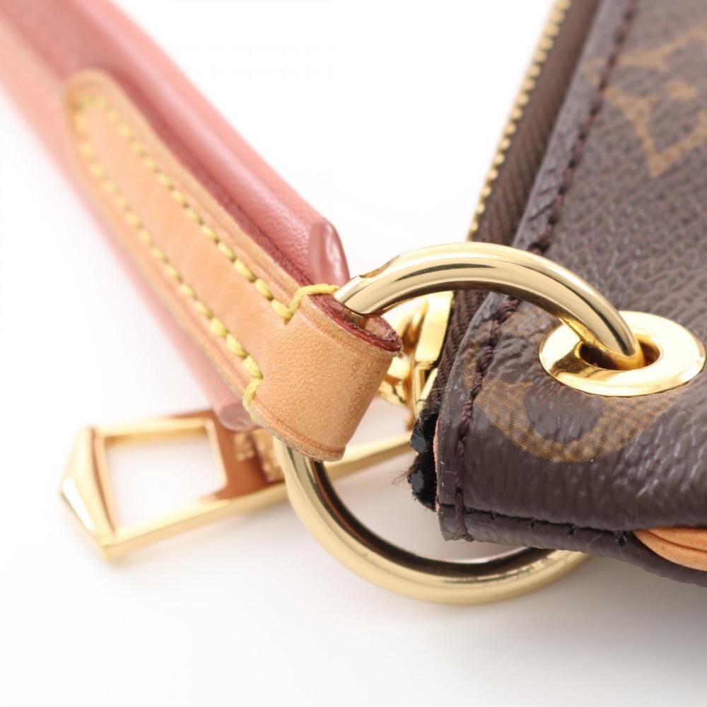 Louis Vuitton Shoulder Bags