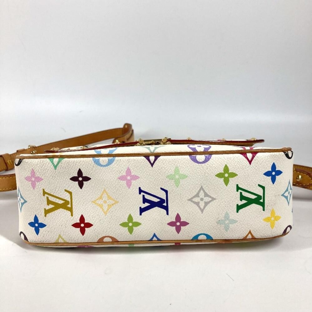 Louis Vuitton Shoulder Bags