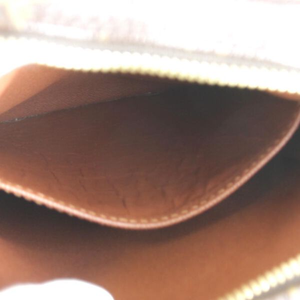 Louis Vuitton Shoulder Bags