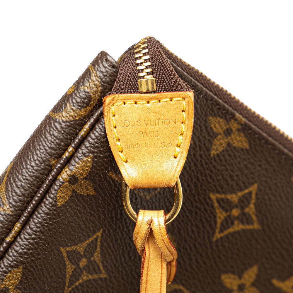 Louis Vuitton Pochette Accessoires