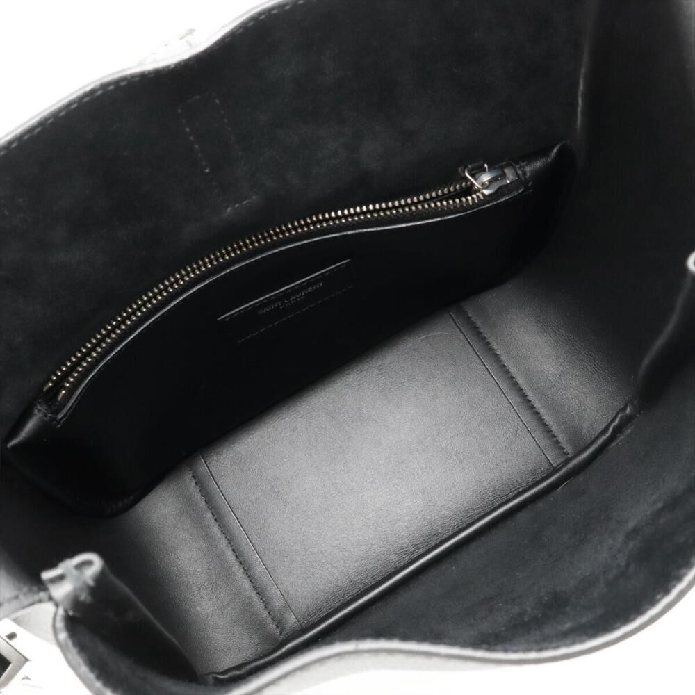 Yves Saint Laurent Shoulder Bag