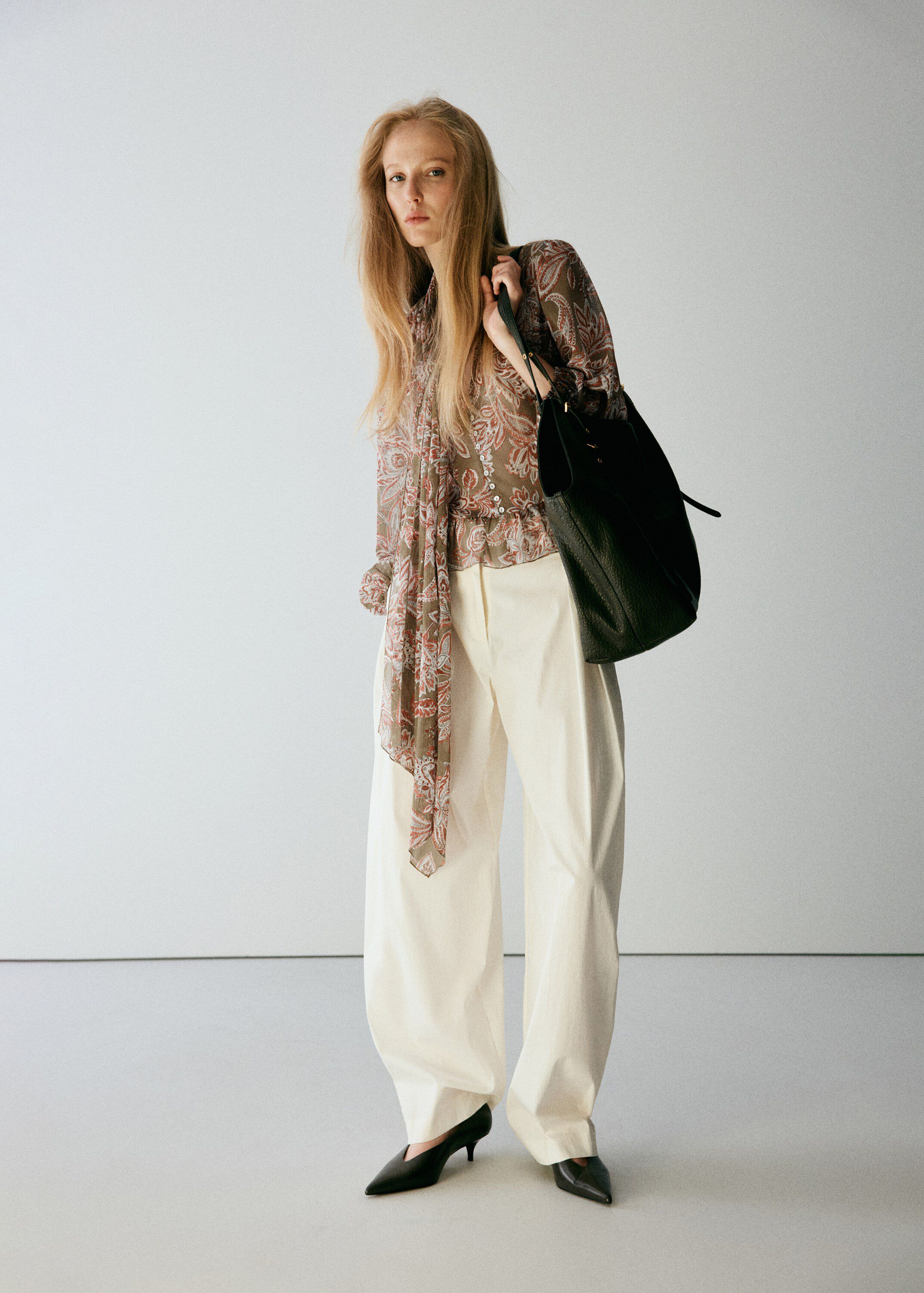 Floral tie blouse