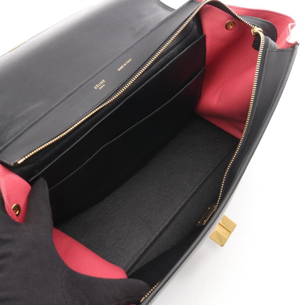 C&eacute;line Trapeze