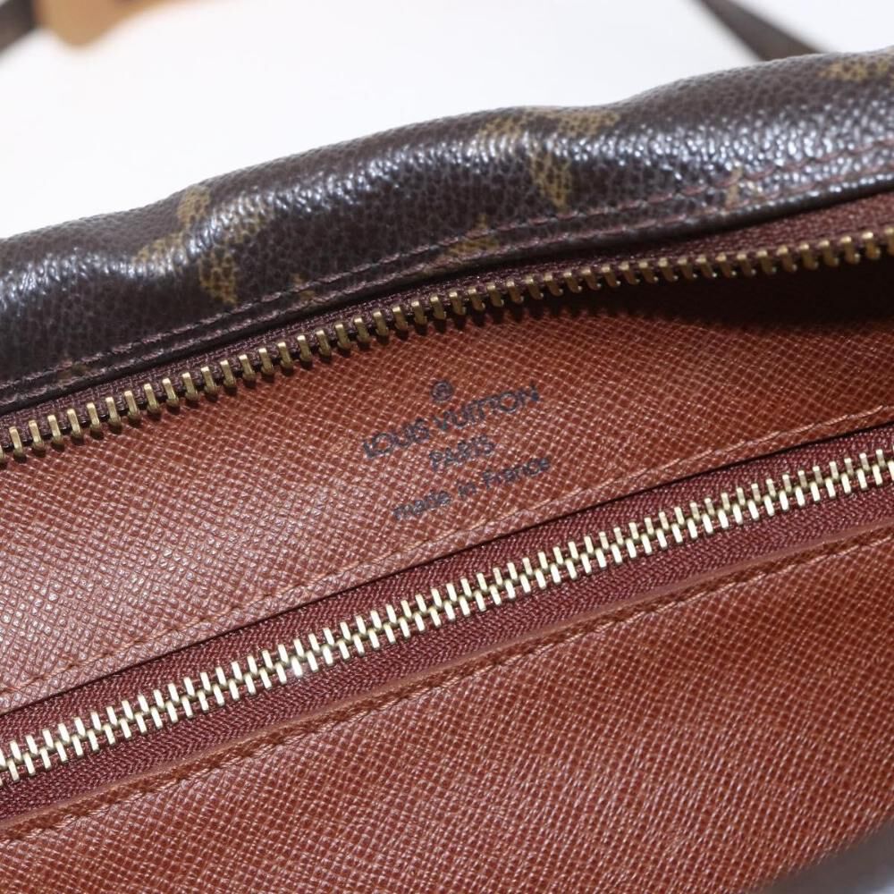 Louis Vuitton Messenger