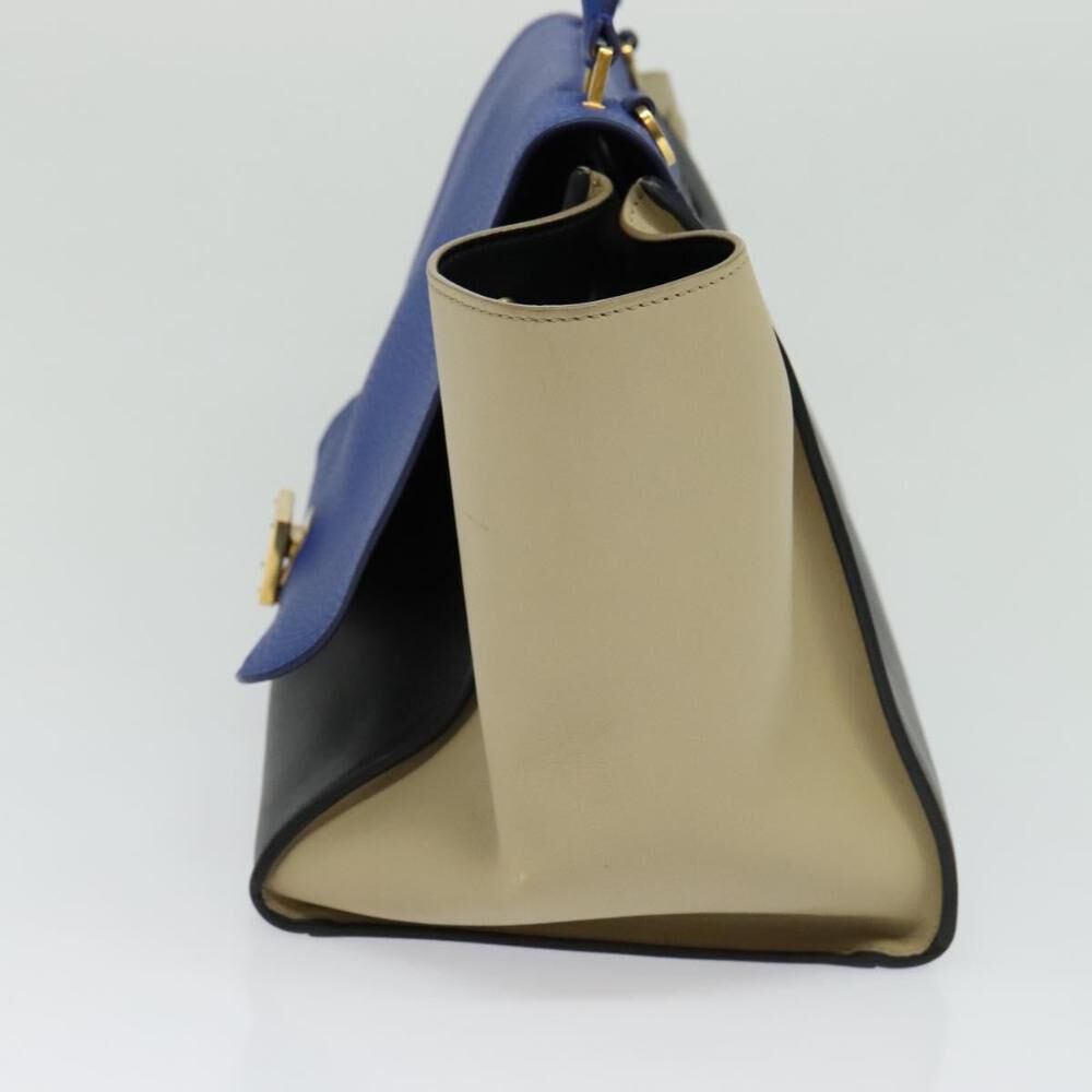 C&eacute;line Trapeze