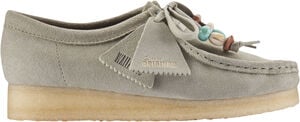 Wallabee. D