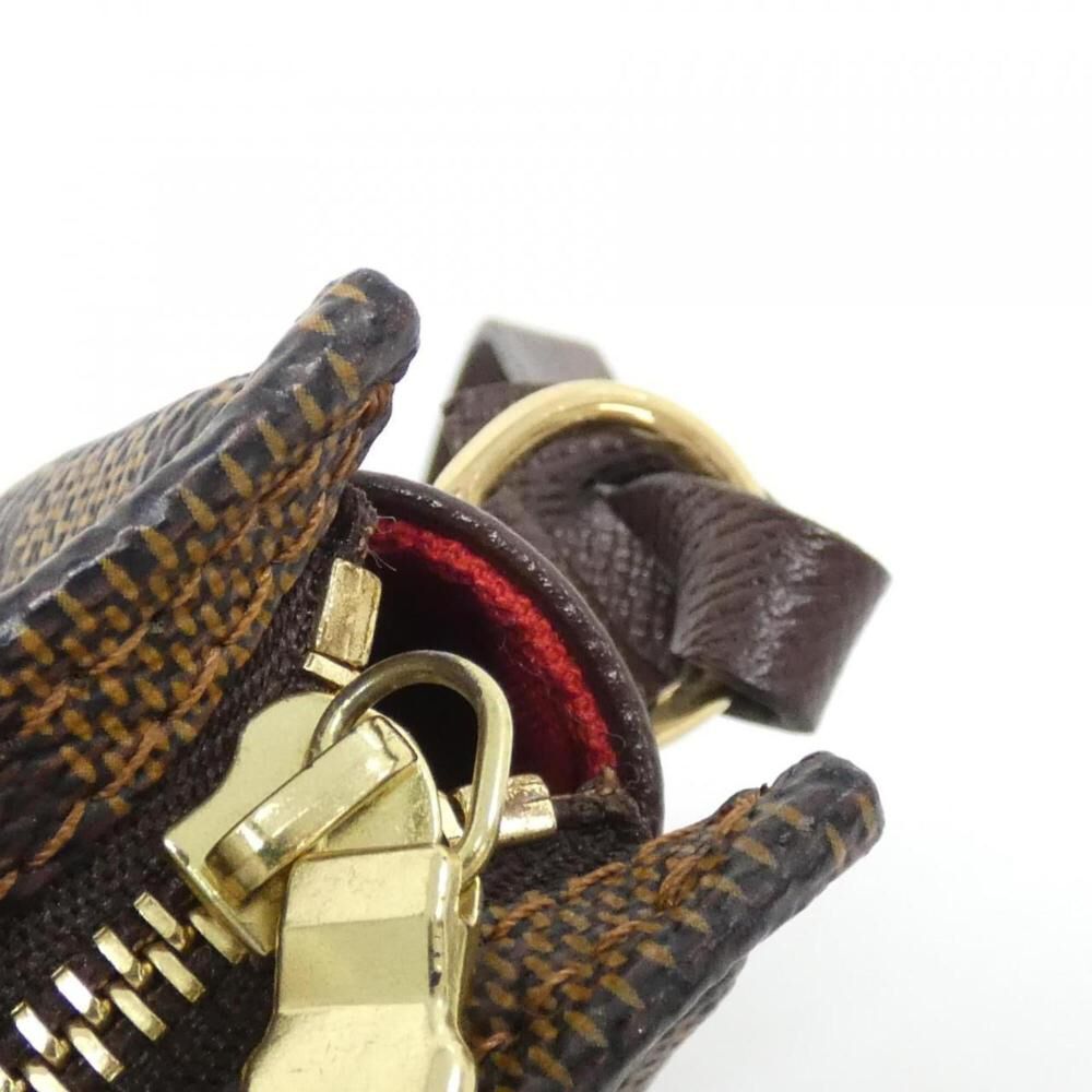 Louis Vuitton Trousse Makeup