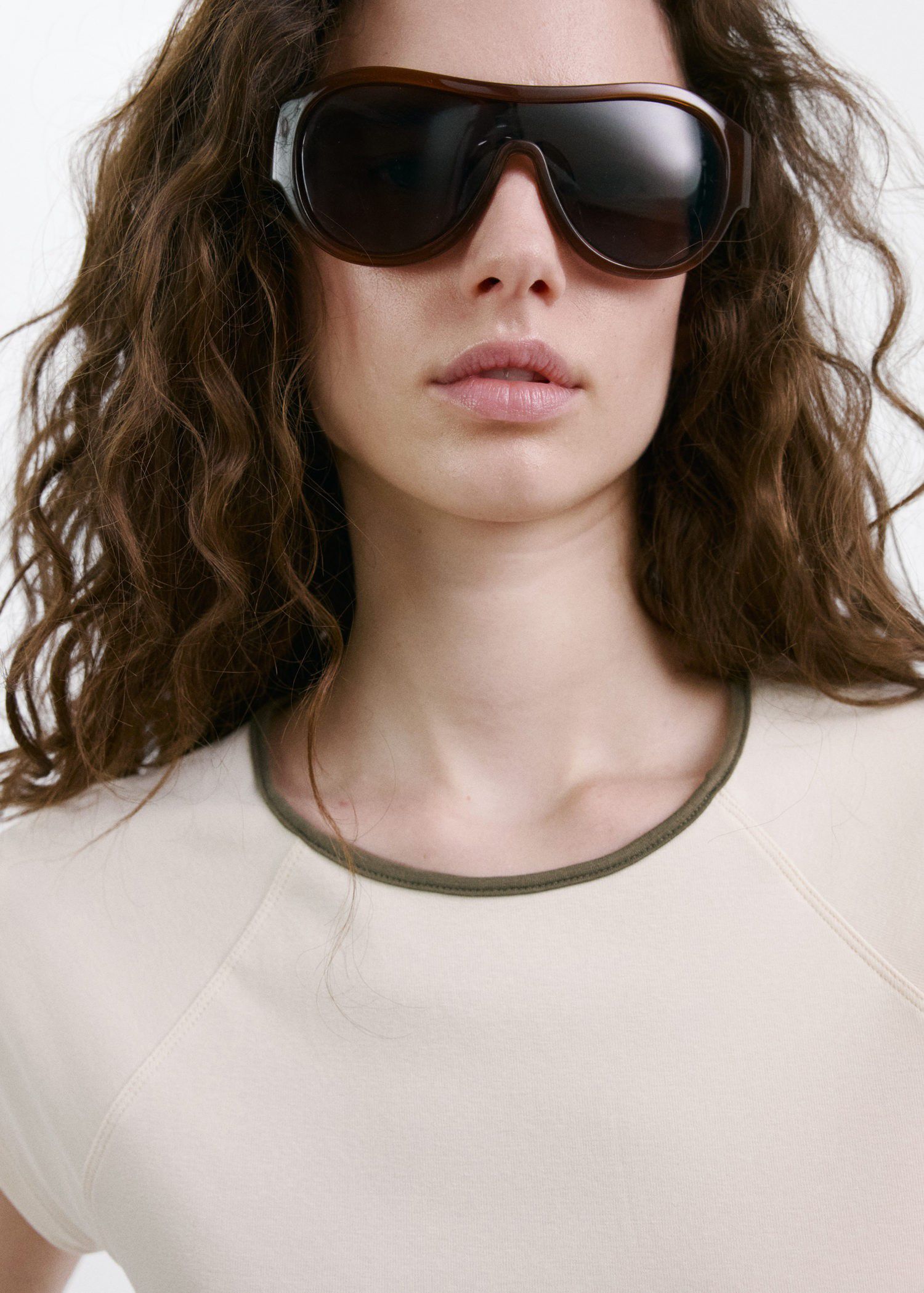 Cotton T-shirt with contrast piping