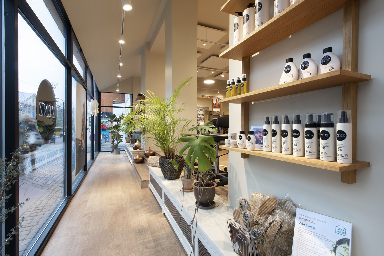 Zenz Organic Styling 86 Volume Hair Spray Medium Hold 200 ML