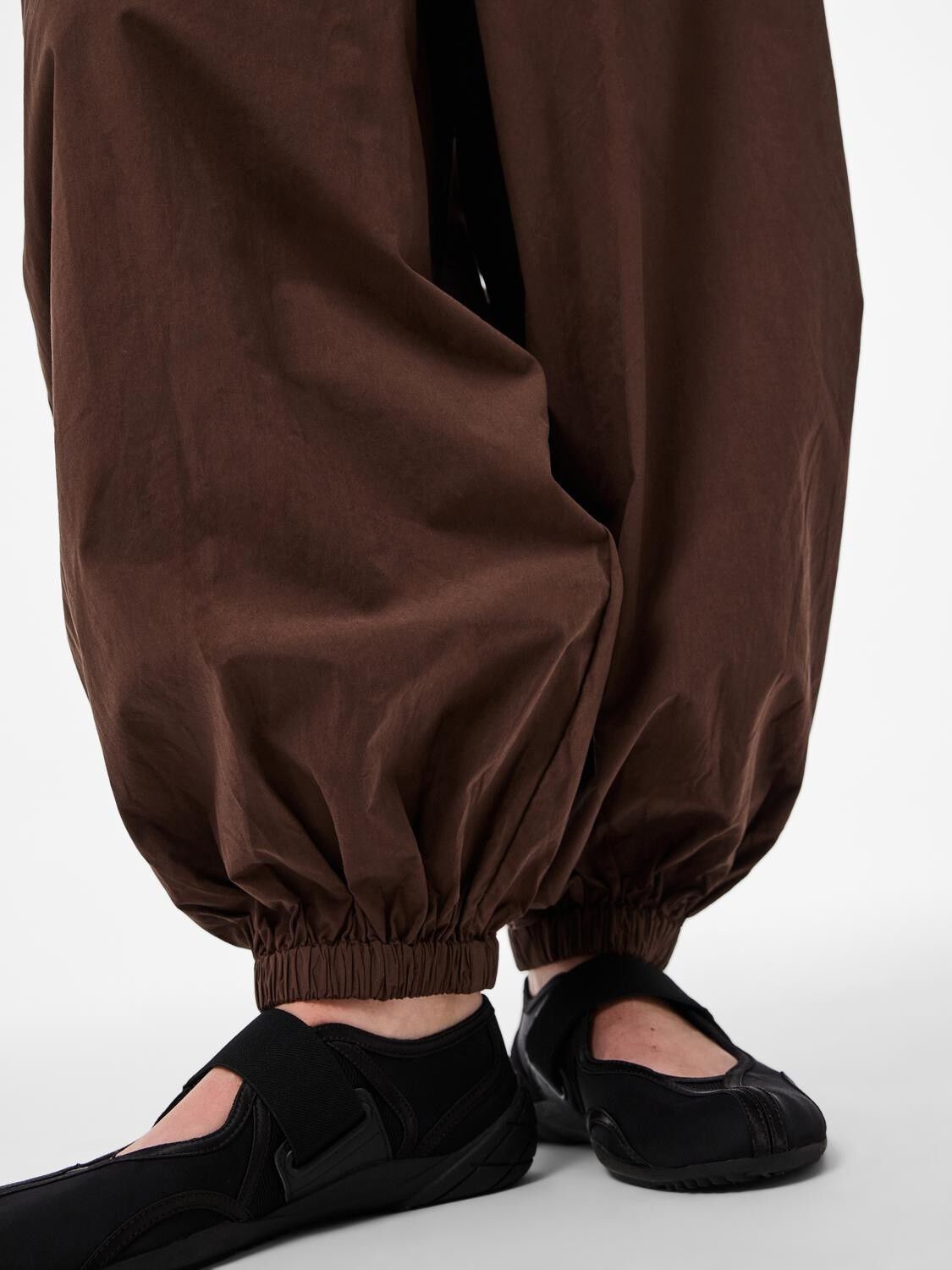 PCBELLA MW BALLOON WVN PANTS D2D