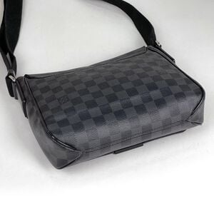 Louis Vuitton District