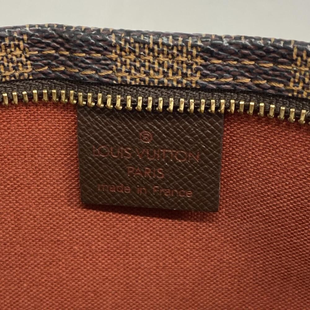 Louis Vuitton Trousse Makeup