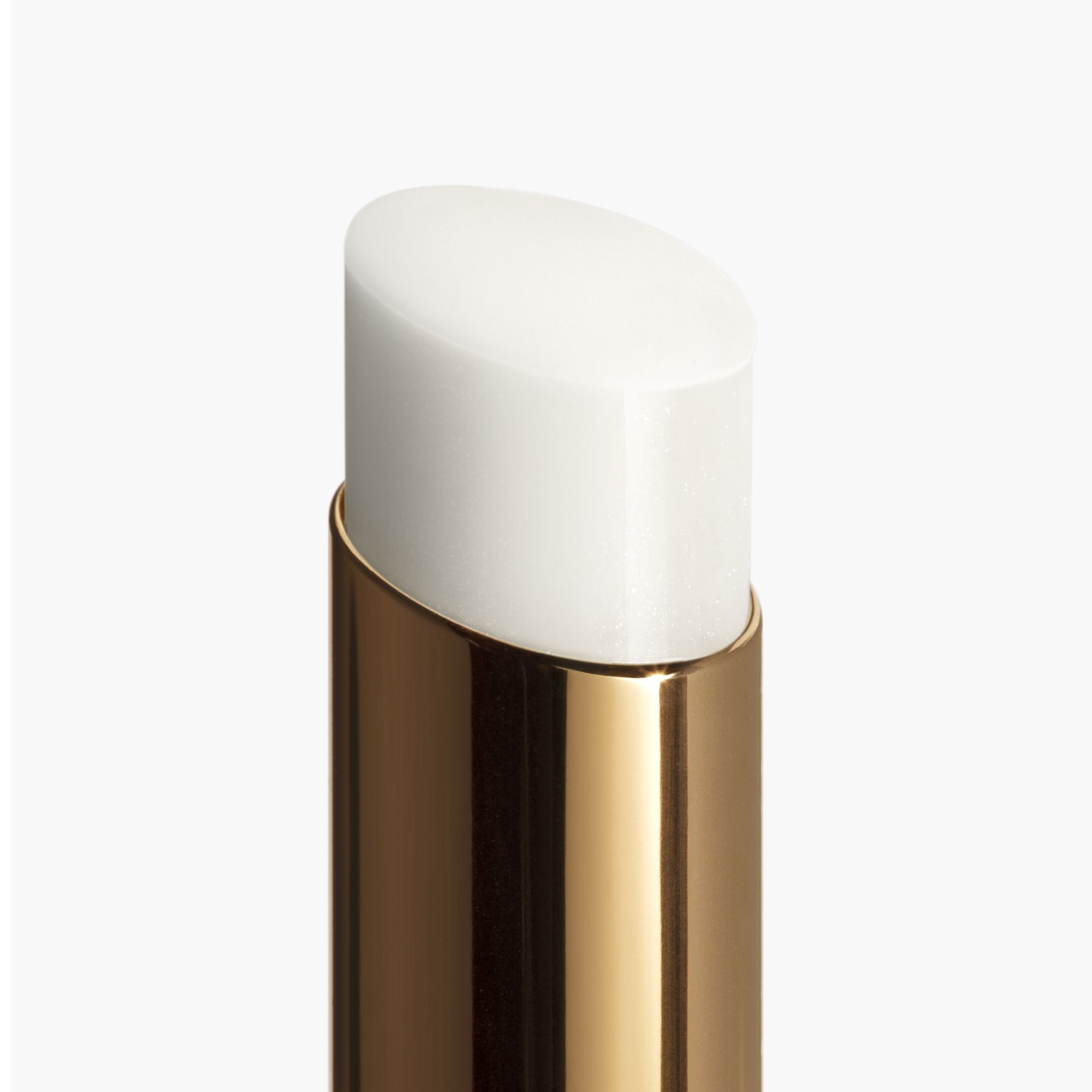 A Hydrating Tinted Lip Balm That Offers Buildable Colour For