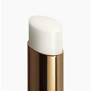 A Hydrating Tinted Lip Balm That Offers Buildable Colour For