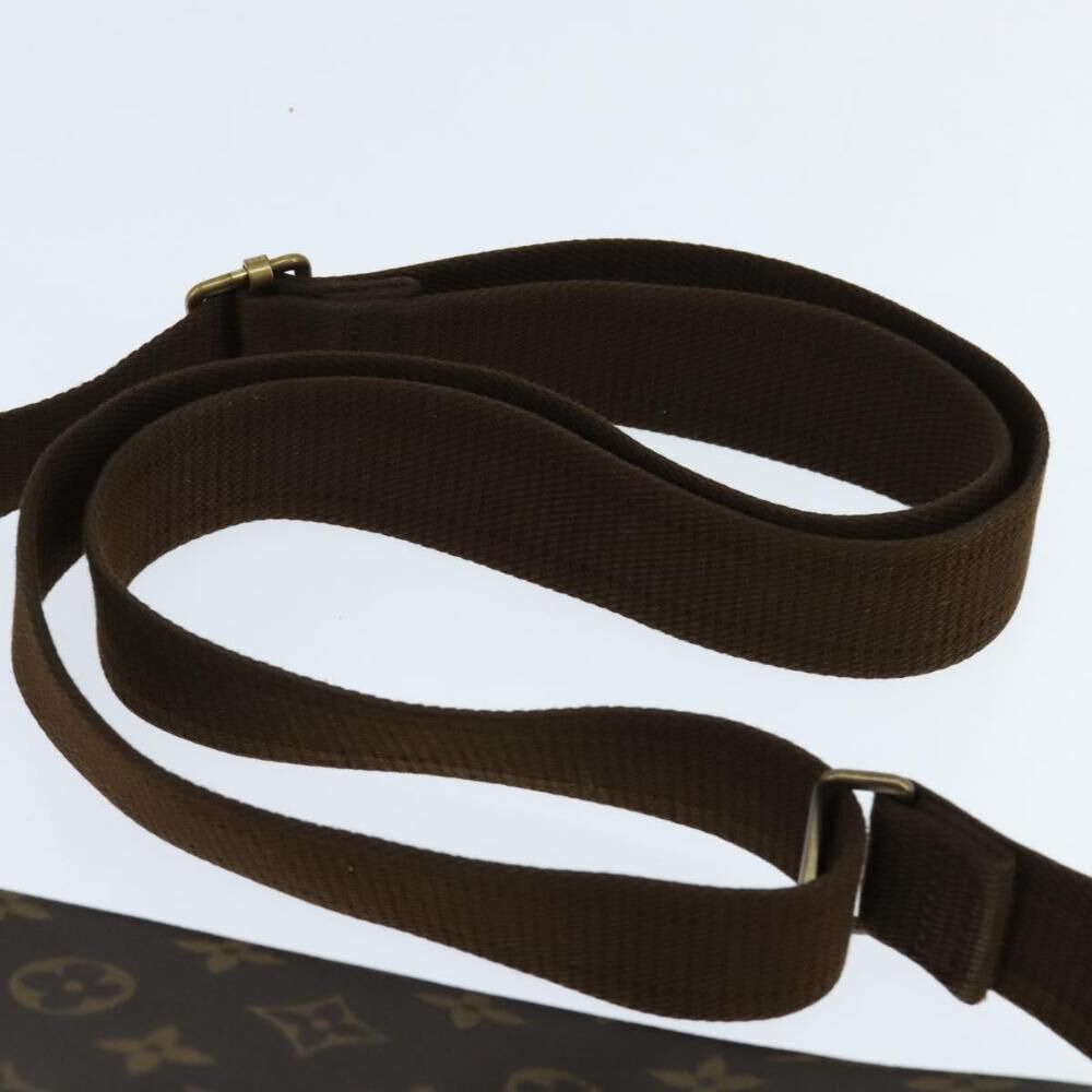 Louis Vuitton Saumur