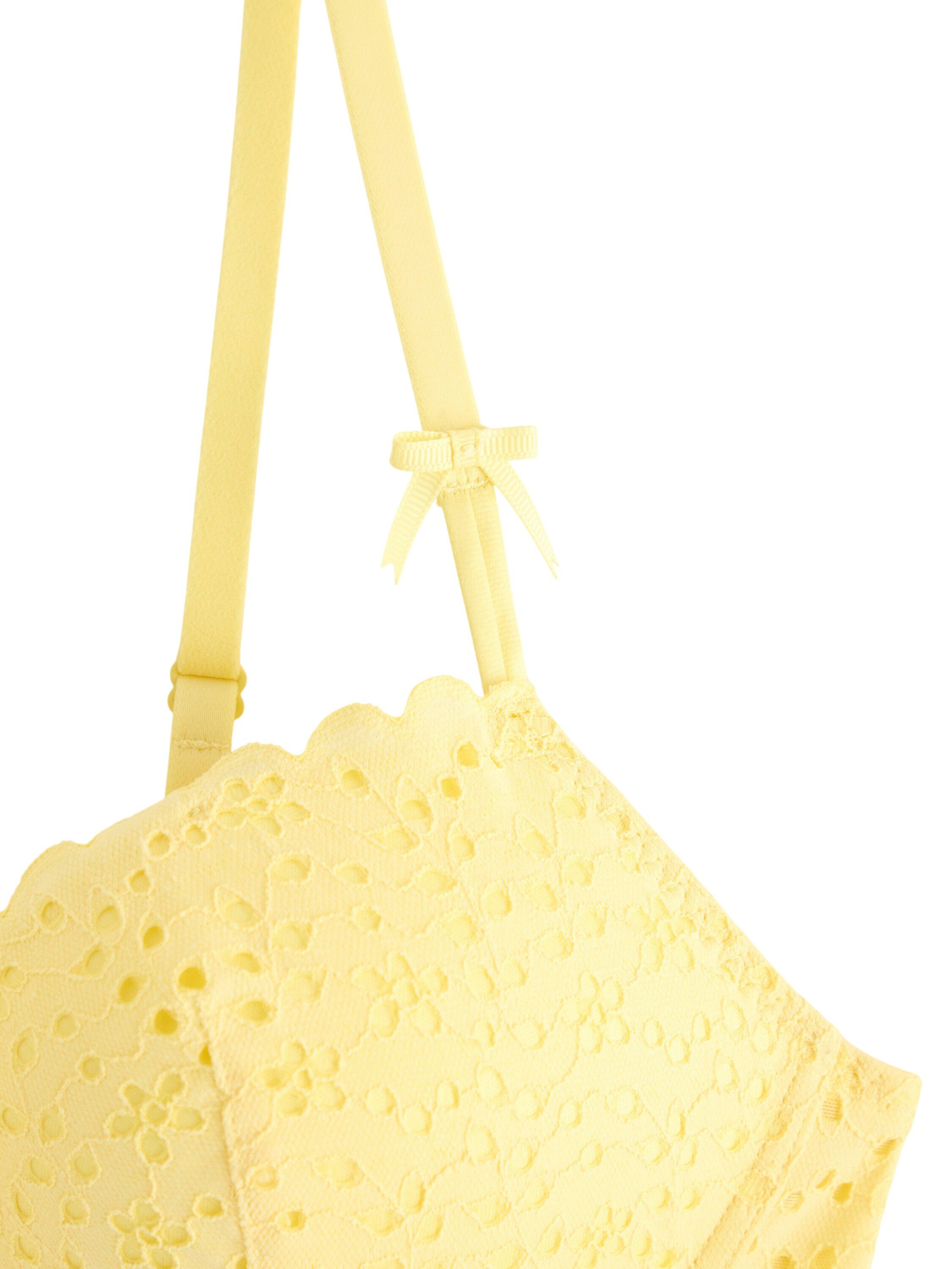 Pushup-bh med broderie anglaise