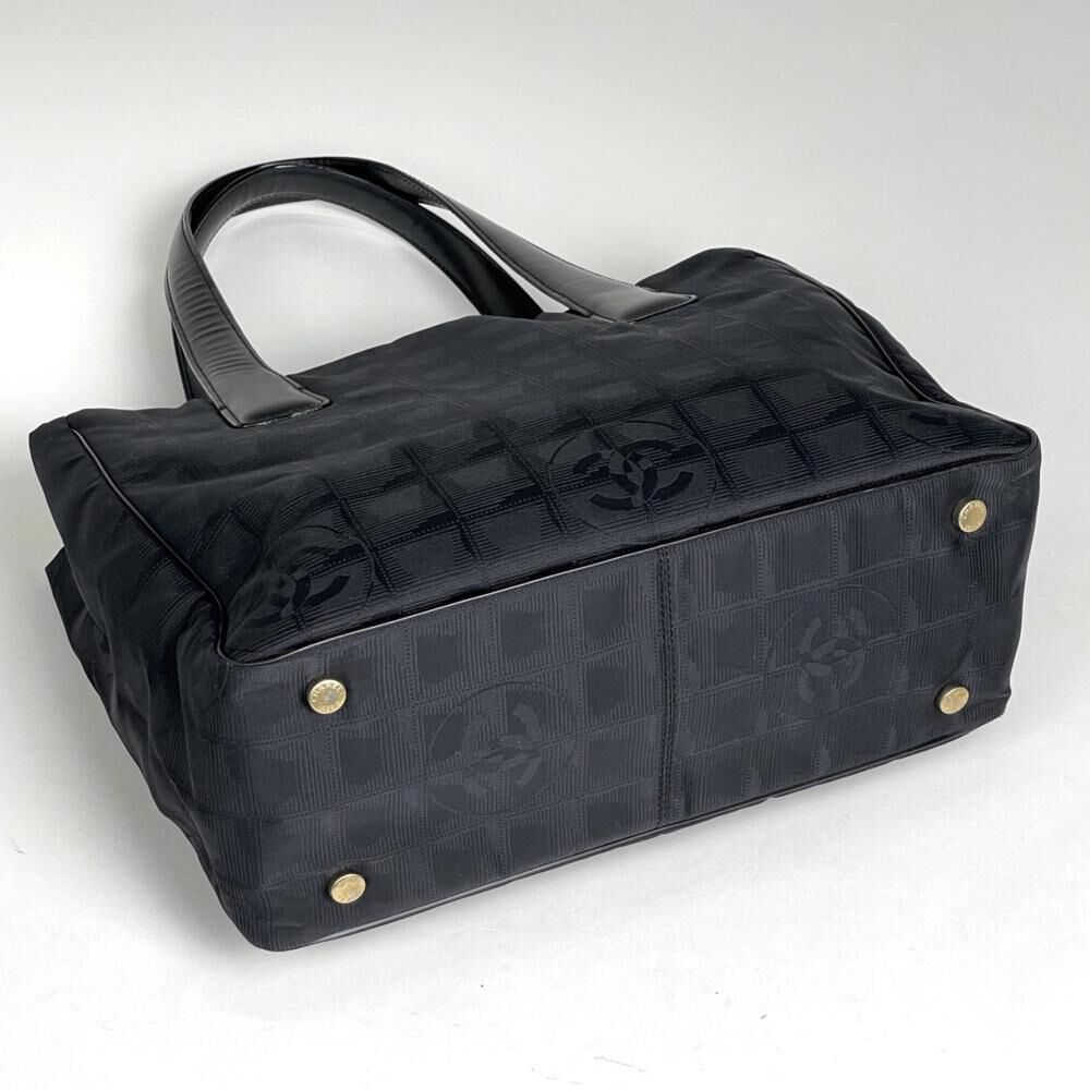 Chanel Travel Line