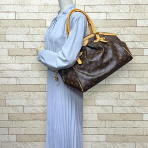 Louis Vuitton Tivoli