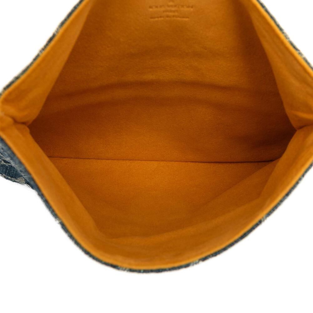 Louis Vuitton Clutch