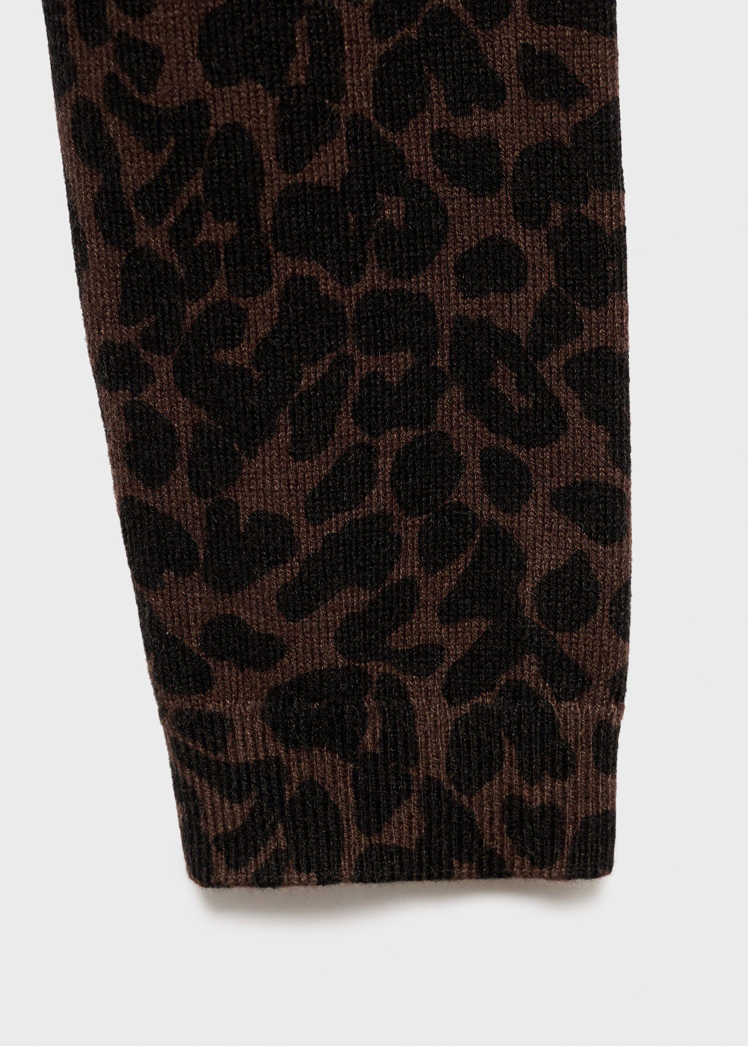 Ribbed leopard-print sweater