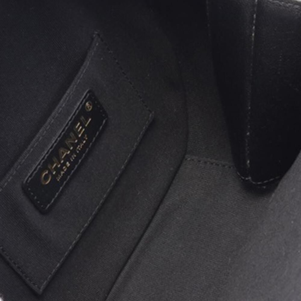 Chanel Wallet On Chain