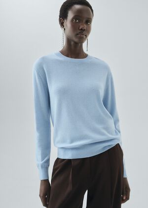 100% wool fine-knit sweater