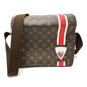 Louis Vuitton Shoulder Bags