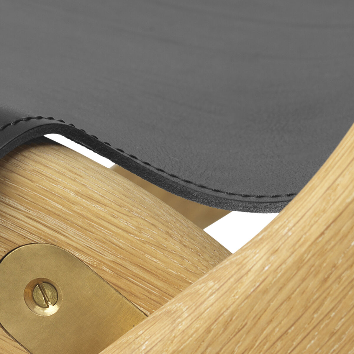 Saxe Chair - Olieret eg / Sort l&aelig;der